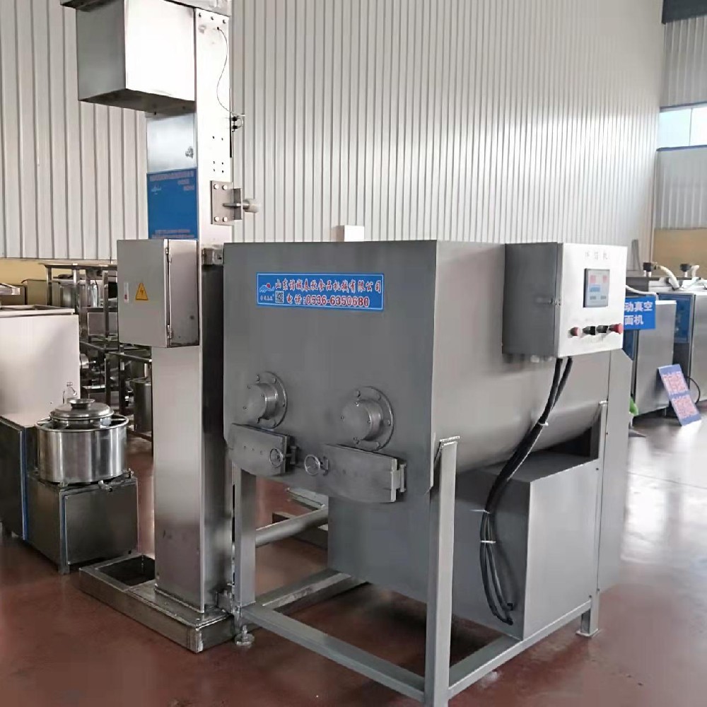 拌餡機(jī)也叫攪拌機(jī) 真空拌餡機(jī)是普通拌餡機(jī)的升級(jí) 真空拌餡負(fù)壓攪拌主要意義是什么呢